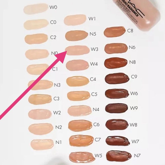 MAC Studio Radiance Face & Body Foundation W3 - Picture 7 of 12